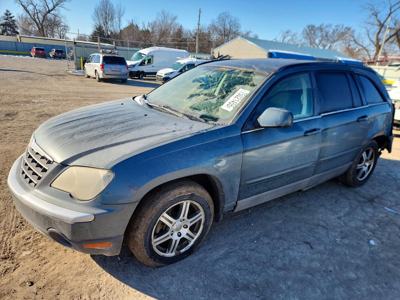 2007 Chrysler Pacifica Touring, VIN 2A8GM68X77R142068 — Rear end
