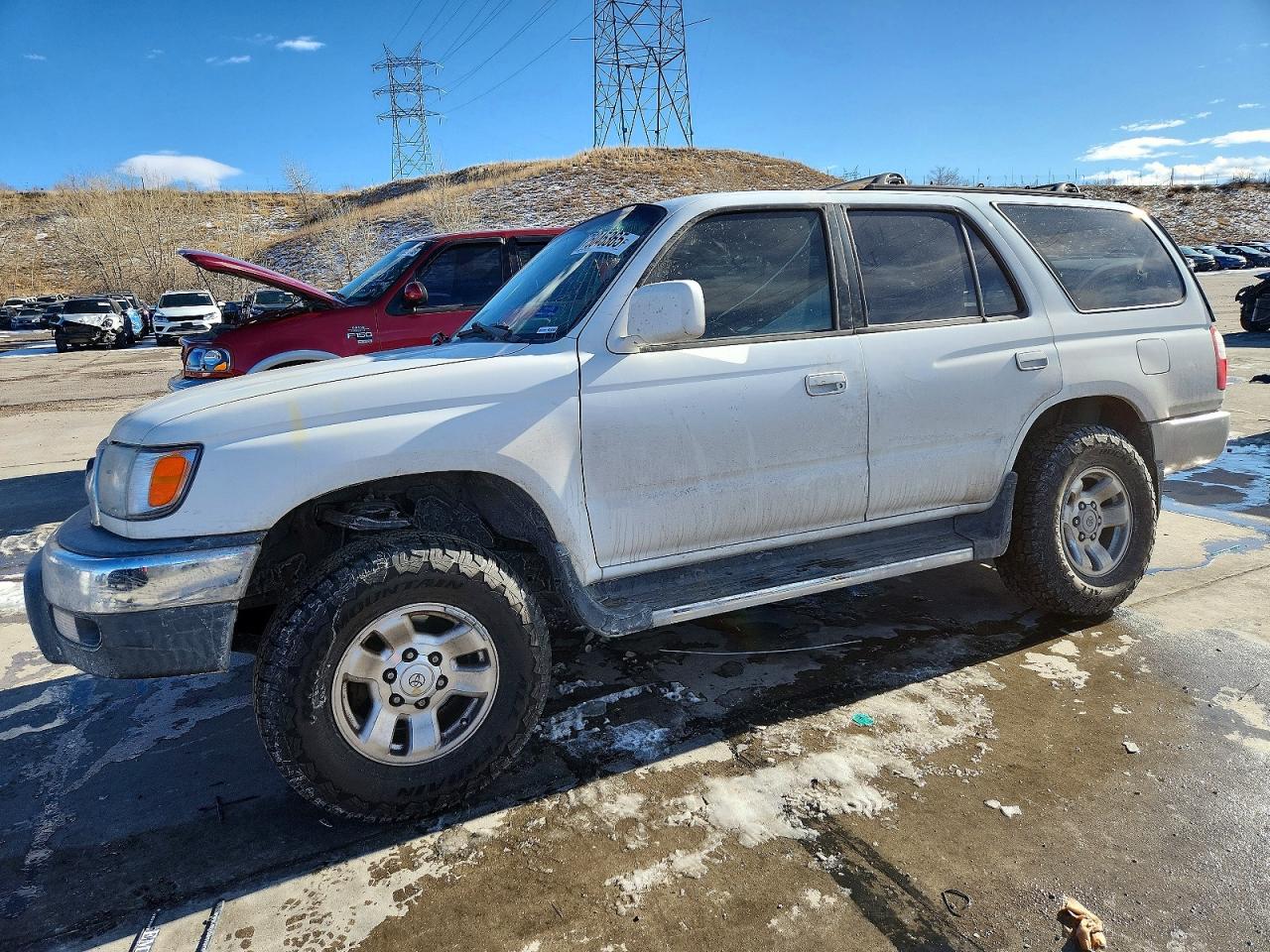 1999 Toyota 4Runner SR5, VIN JT3HN86RXX0225498 — Side