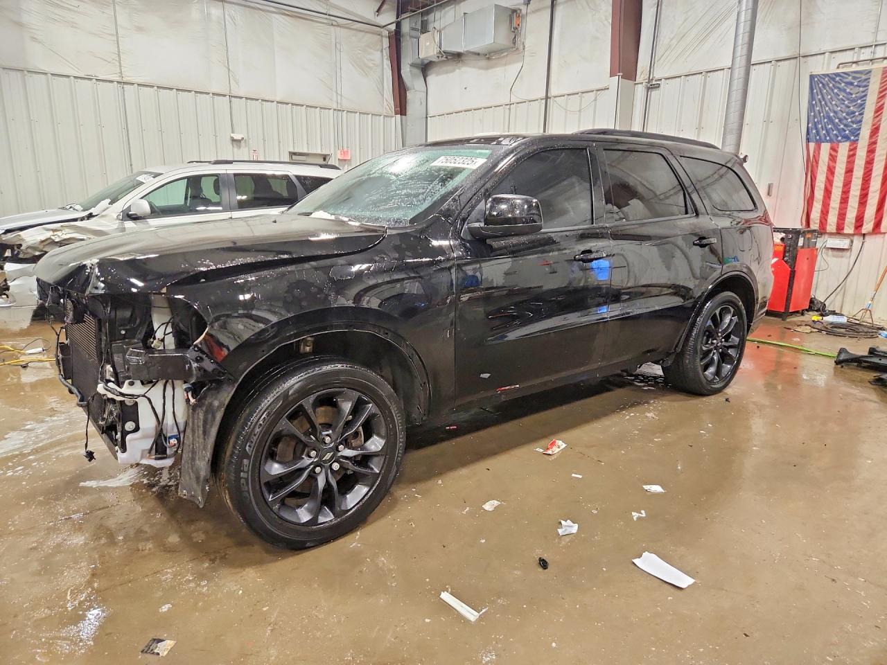 2024 Dodge Durango GT Plus, VIN 1C4RDJDGXRC139184 — Бок