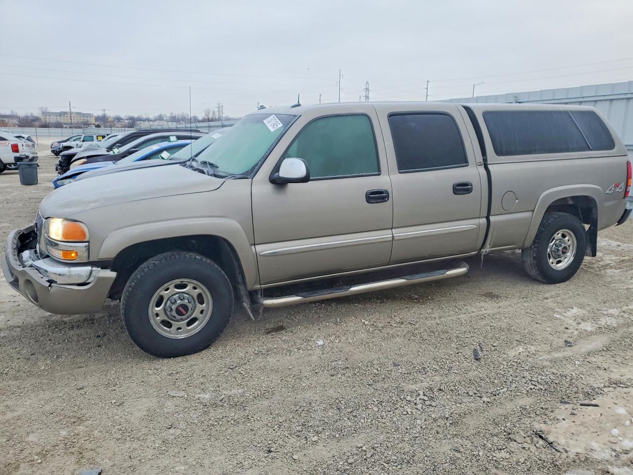 2003 GMC Sierra 1500HD SLE, VIN 1GTGK13UX3F192476 — Front end