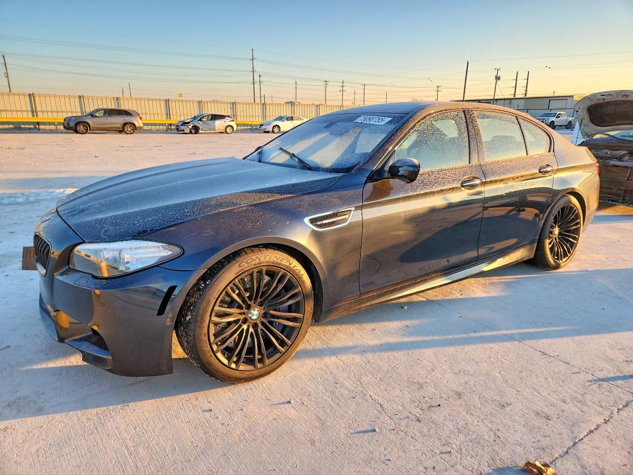2015 BMW M5, VIN WBSFV9C53FD595010 — Перед