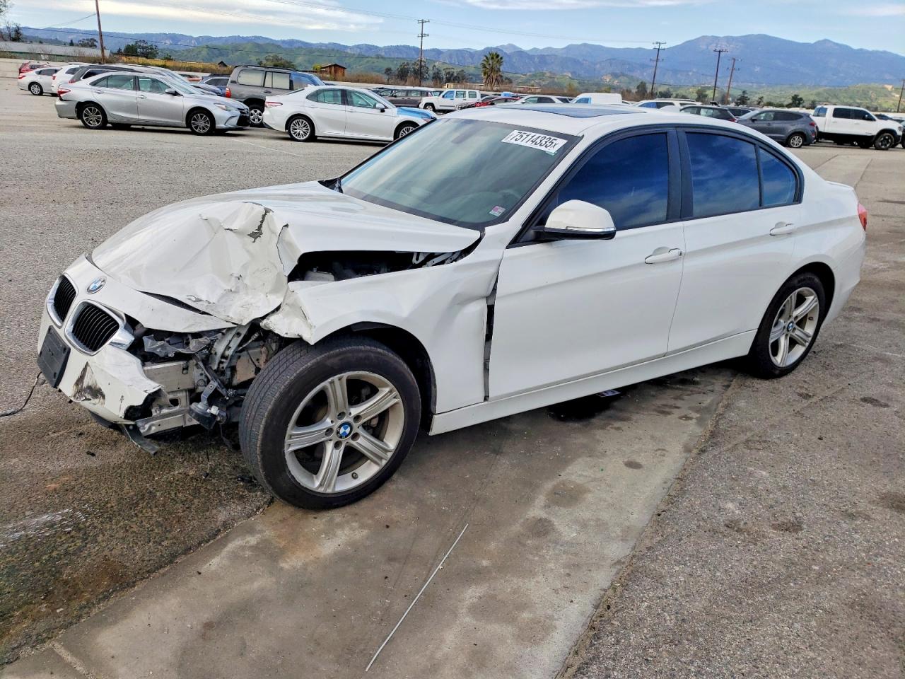 2015 BMW 3 Series 320i xDrive, VIN WBA3C3G55FNT53284 — Front end