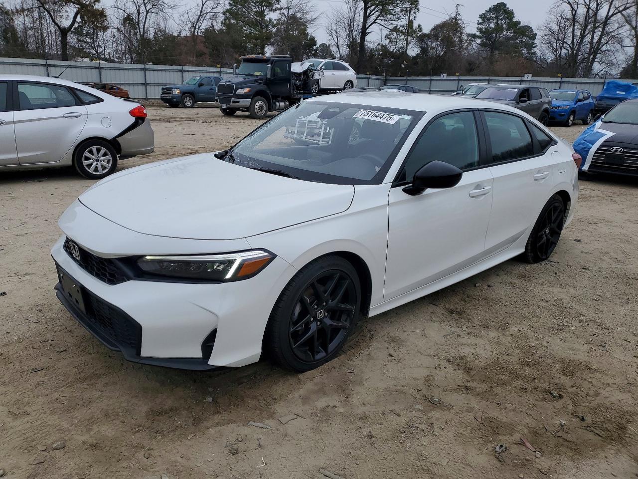 2025 Honda Civic Sport, VIN 2HGFE2F58SH570449 — Auction photo