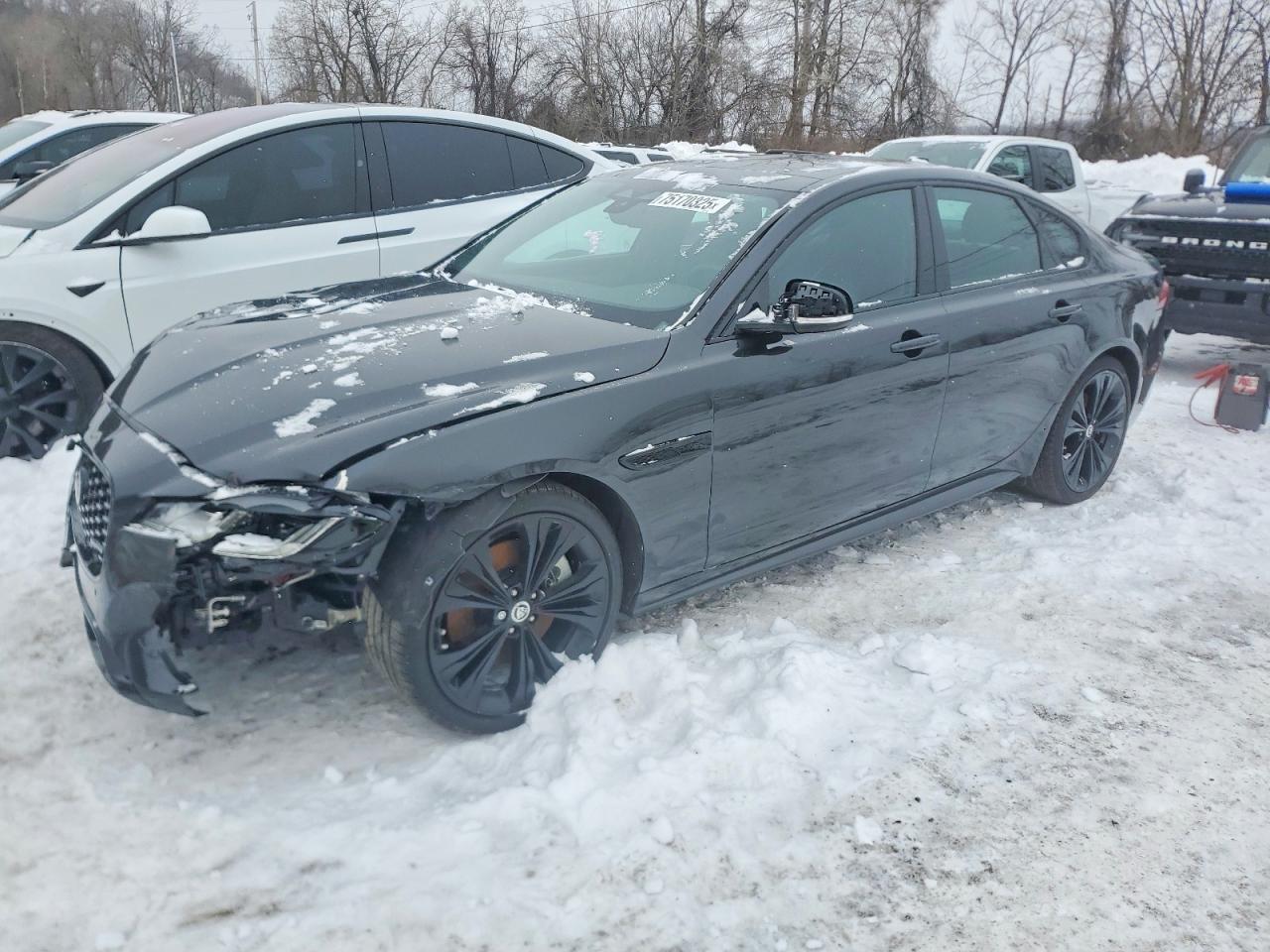 2024 Jaguar XF R-Dynamic SE, VIN SAJBL4GXXRCY97559 — Front end