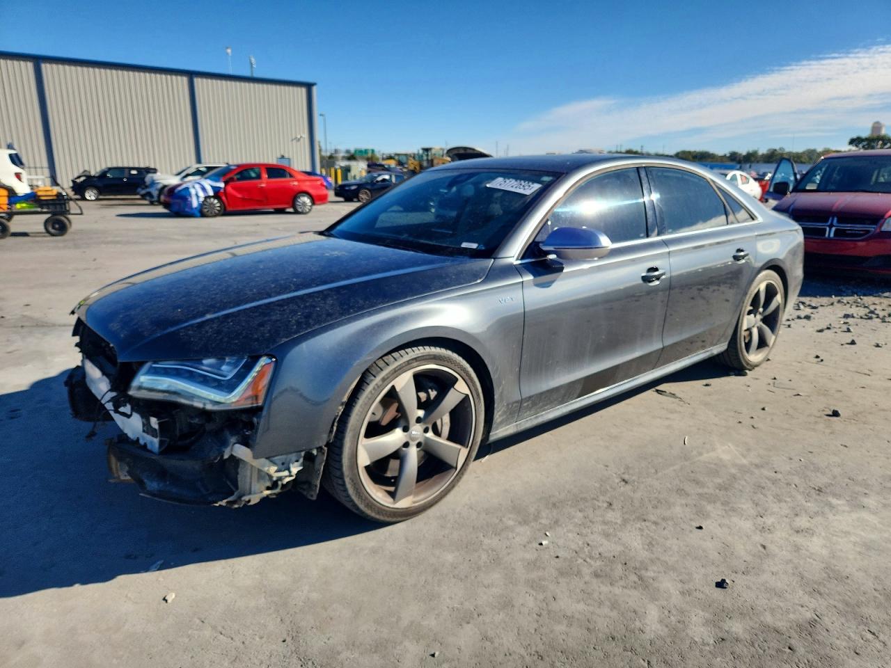 2014 Audi S8, VIN WAUD2AFD8EN010519 — Front end