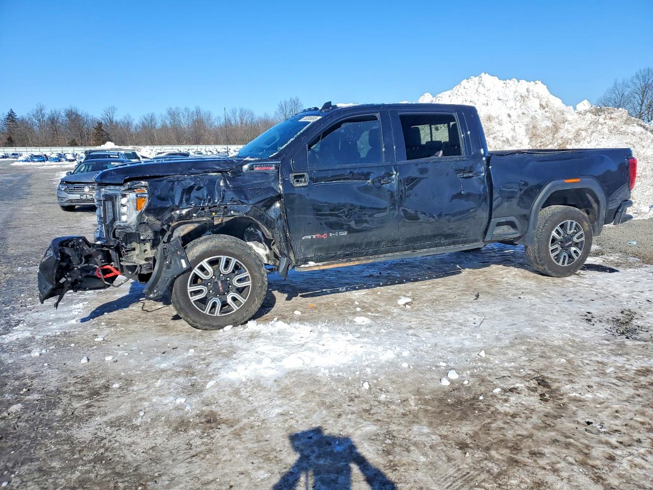2023 GMC Sierra 2500HD AT4, VIN 1GT49PEY9PF248317 — Front end