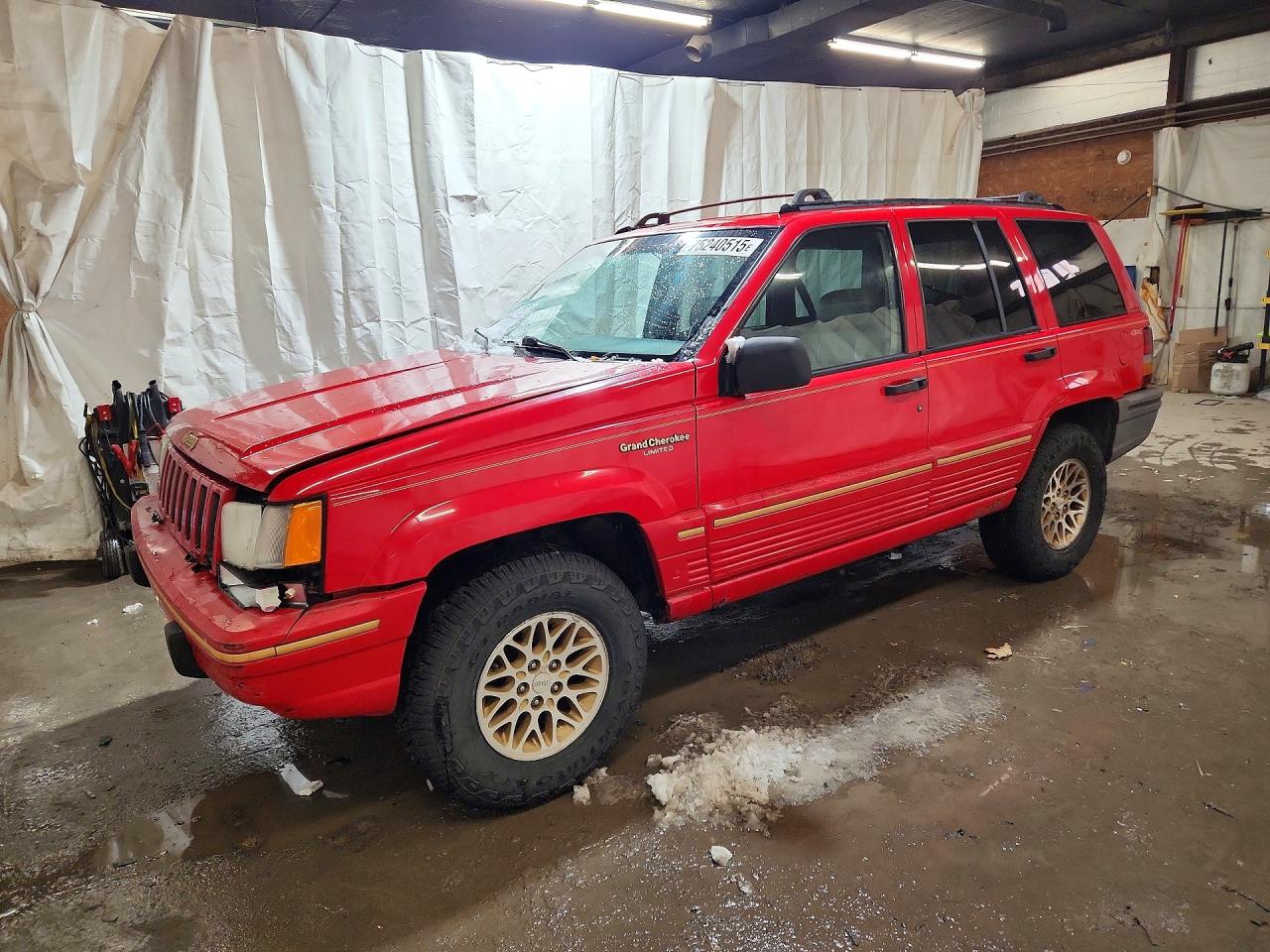 1995 Jeep Grand Cherokee Limited, VIN 1J4GZ78S4SC589987 — Front end