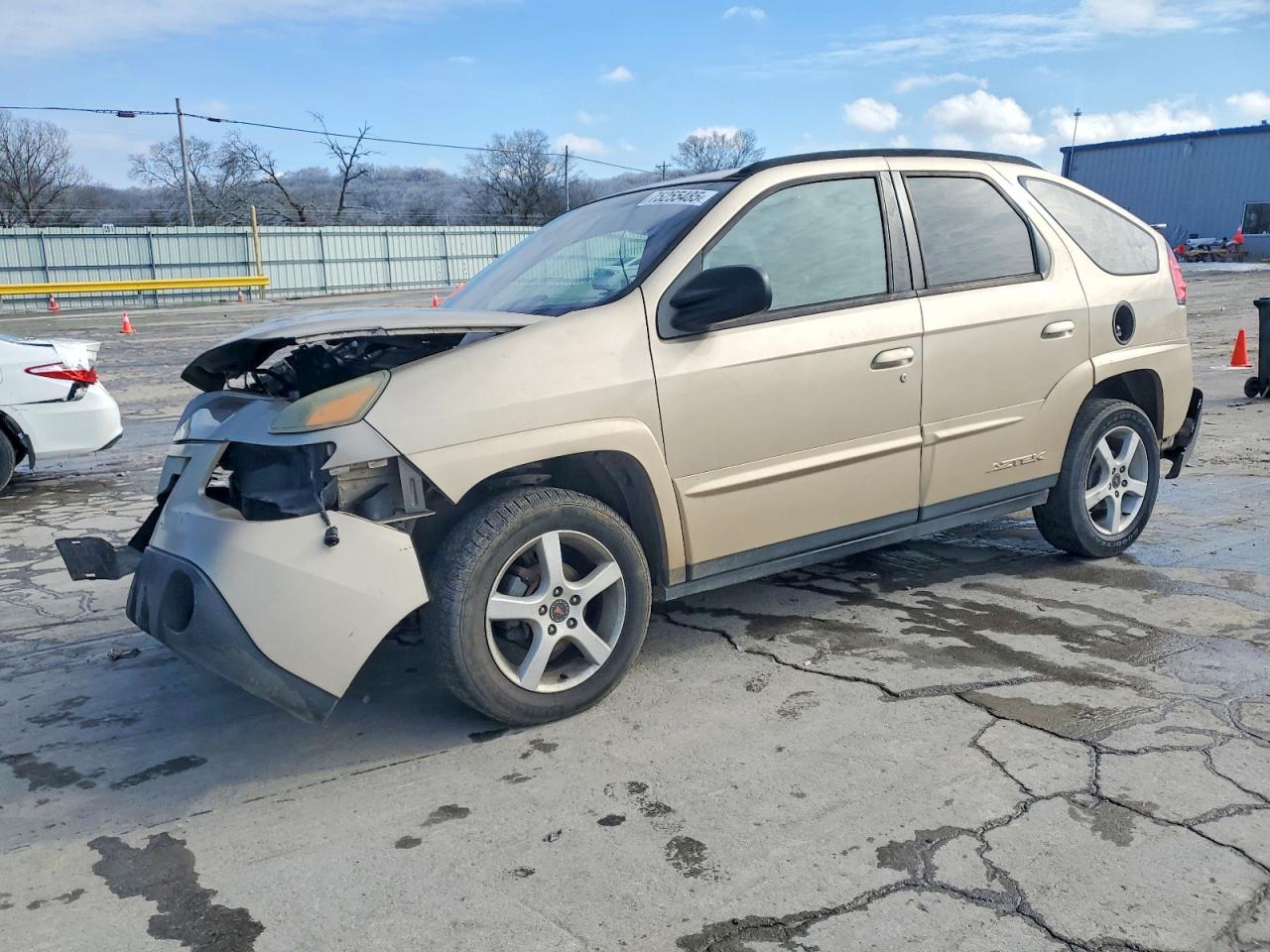 2005 Pontiac Aztek, VIN 3G7DA03E25S529017 — Front end
