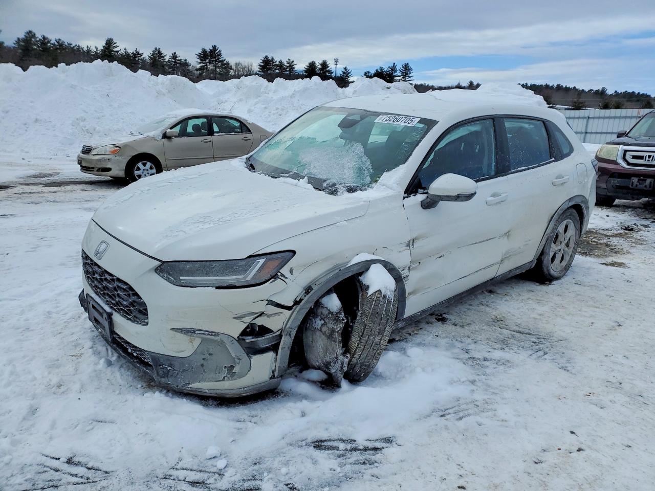 2025 Honda HR-V LX, VIN 3CZRZ2H31SM766028 — Фото с аукциона