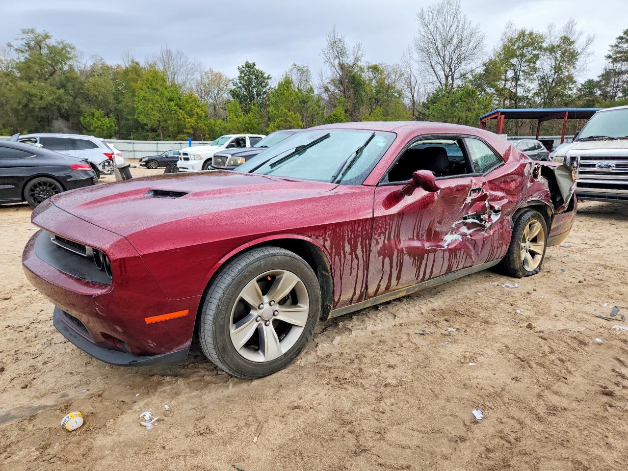 2021 Dodge Challenger SXT, VIN 2C3CDZAG4MH552513 — Бок
