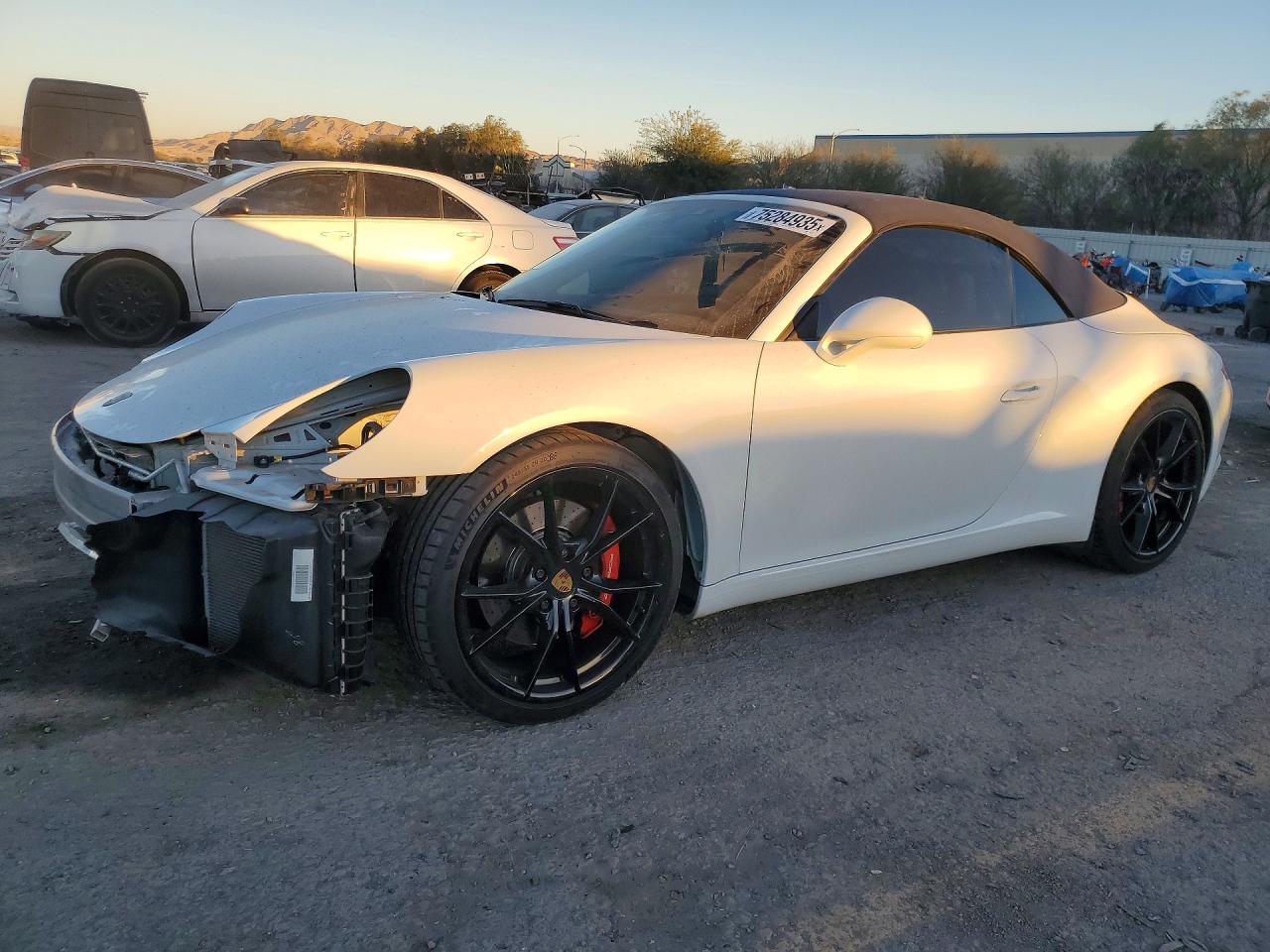 2019 Porsche 911 Carrera S, VIN WP0CB2A90KS136345 — Front end