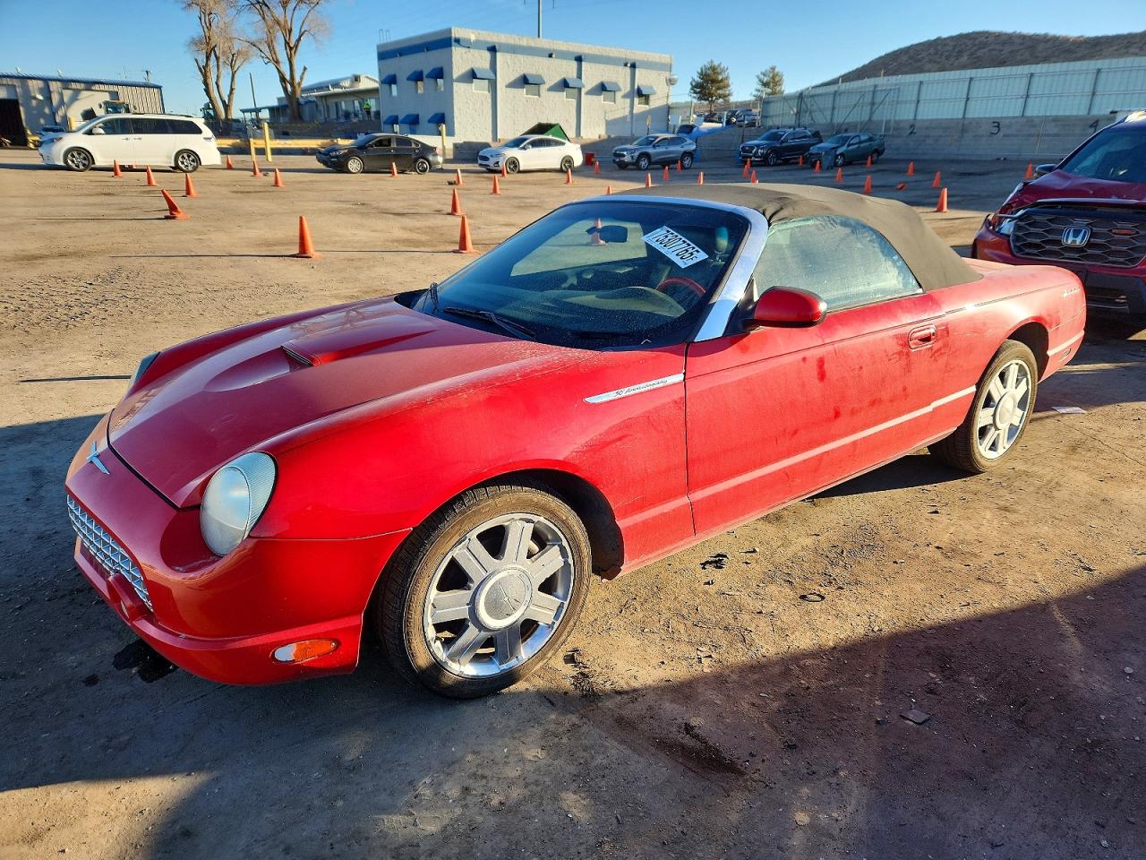 2005 Ford Thunderbird Deluxe, VIN 1FAHP60A05Y100060 — Side