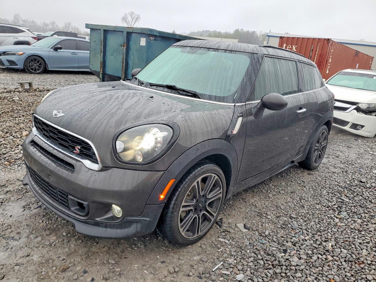 2015 MINI Paceman S, VIN WMWSS5C5XFWS99782 — Rear end
