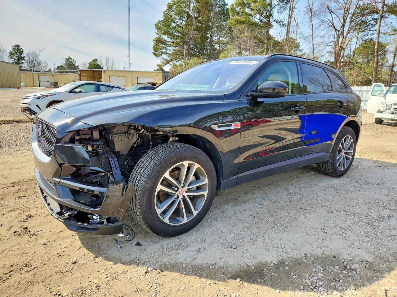 2017 Jaguar F-Pace 20d Premium, VIN SADCJ2BN1HA488108 — Front end