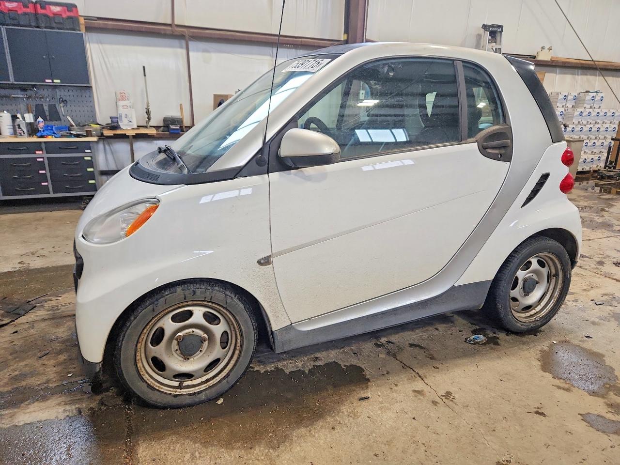 2014 Smart fortwo Passion, VIN WMEEJ3BA9EK761486 — Механическое
