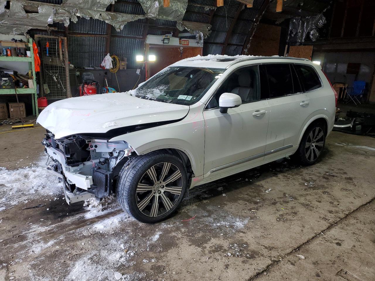 2023 Volvo XC90 Ultimate, VIN YV4062PA7P1997461 — Frame damage