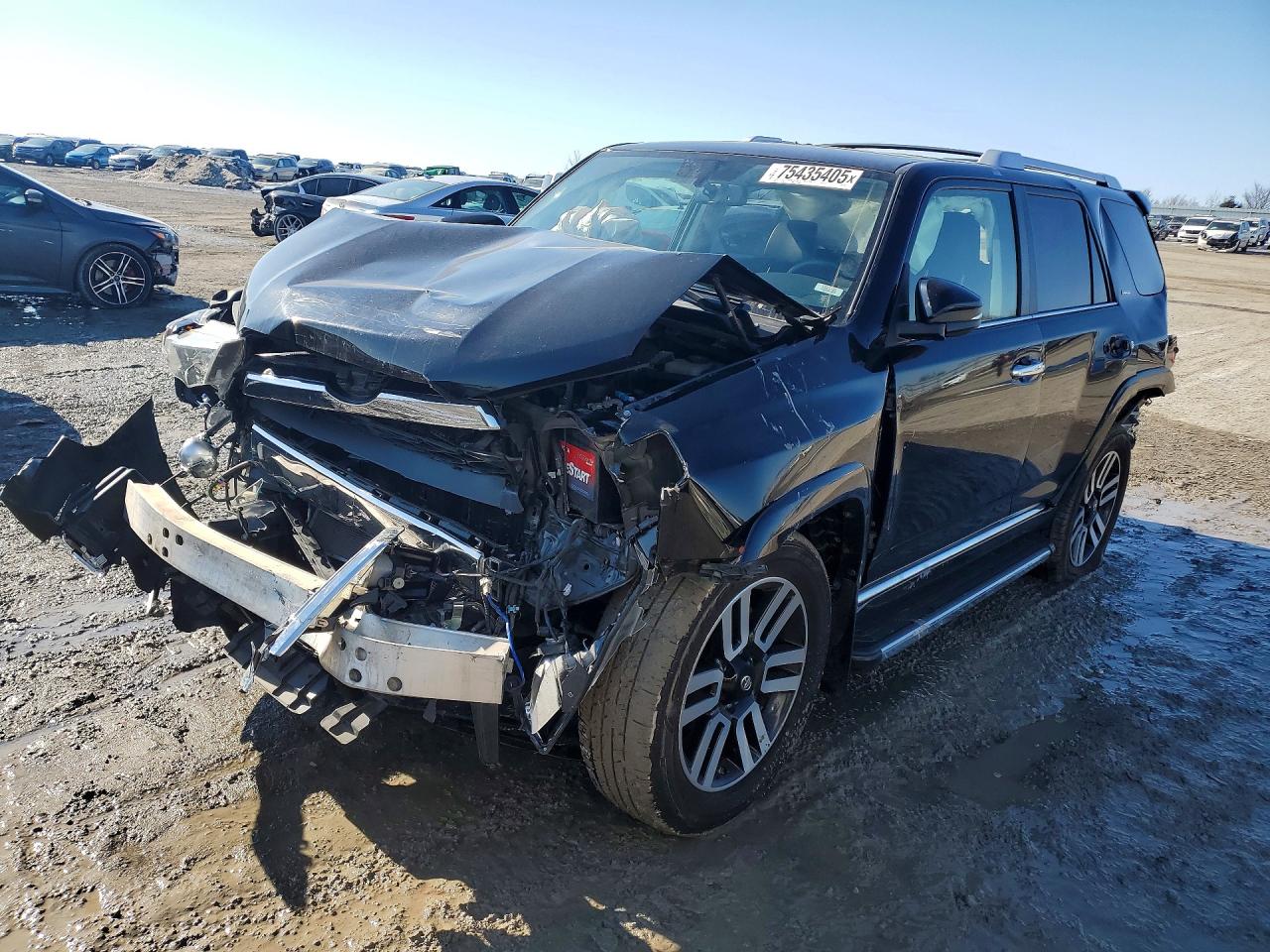 2018 Toyota 4Runner SR5 Premium, VIN JTEBU5JR6J5568714 — Rear end
