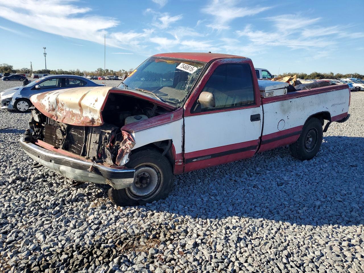 1990 Chevrolet Silverado 2500, VIN 1GCFC24H1LE118112 — Перед