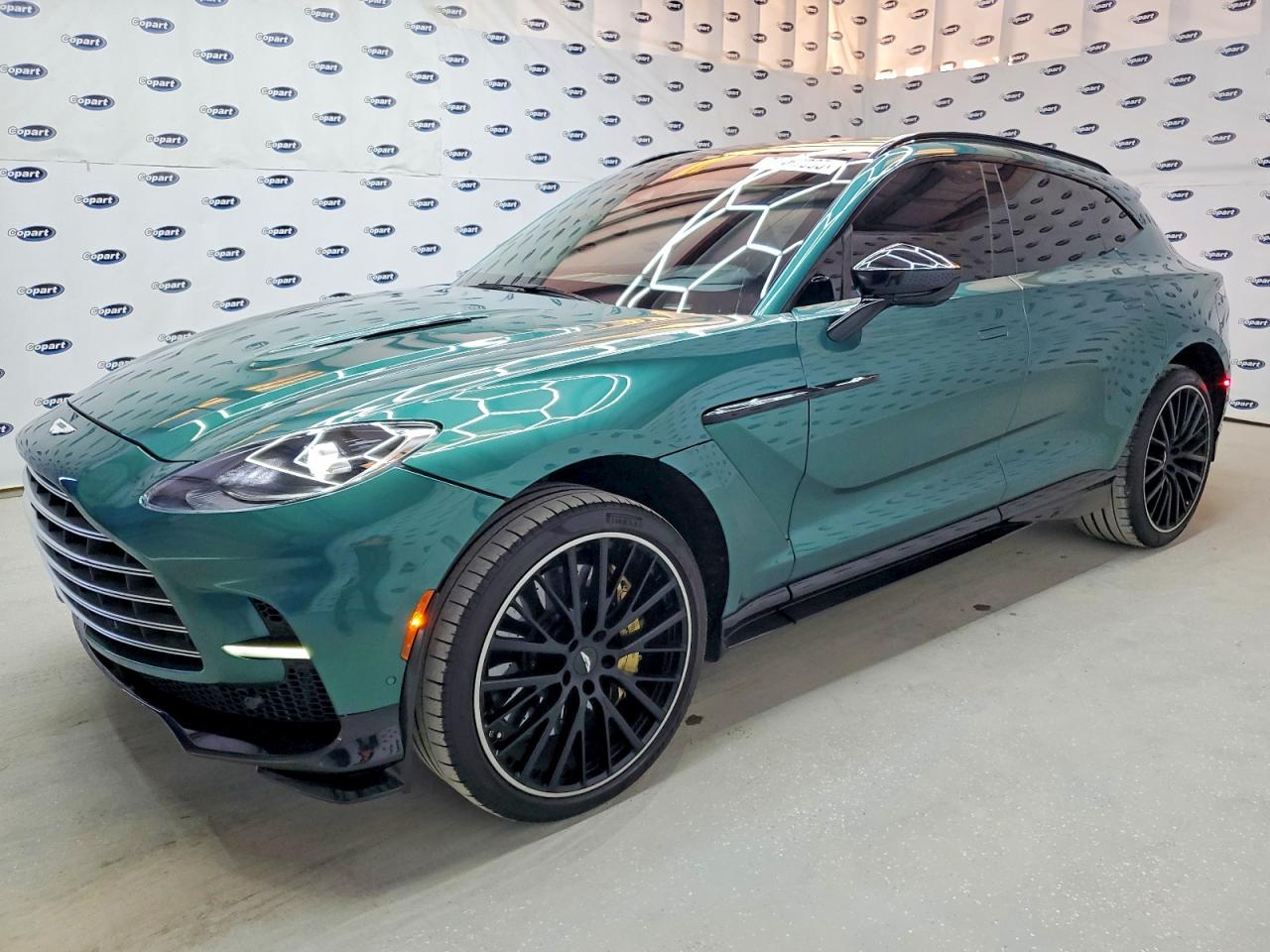 2023 Aston Martin DBX 707, VIN SD7VUJBW8PTV06749 — Minor dents and scratches