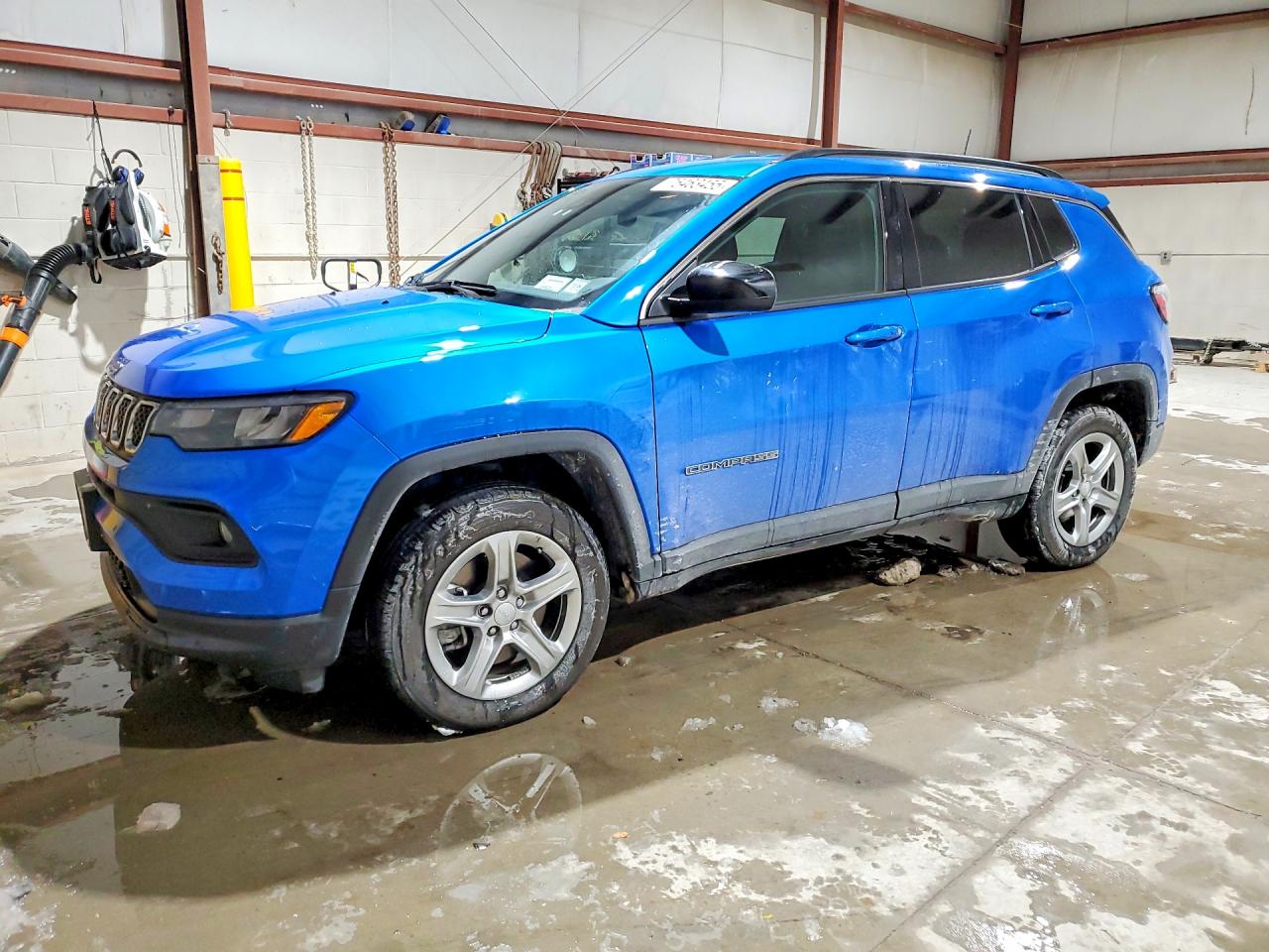 2023 Jeep Compass Latitude, VIN 3C4NJDBN7PT534970 — Side