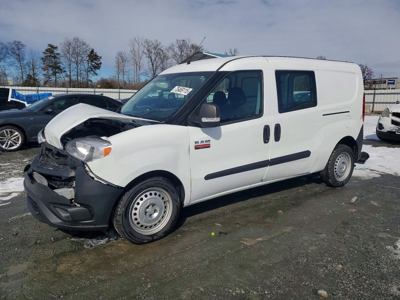 2017 Ram ProMaster City Cargo Tradesman, VIN ZFBERFAB9H6G61152 — Front end