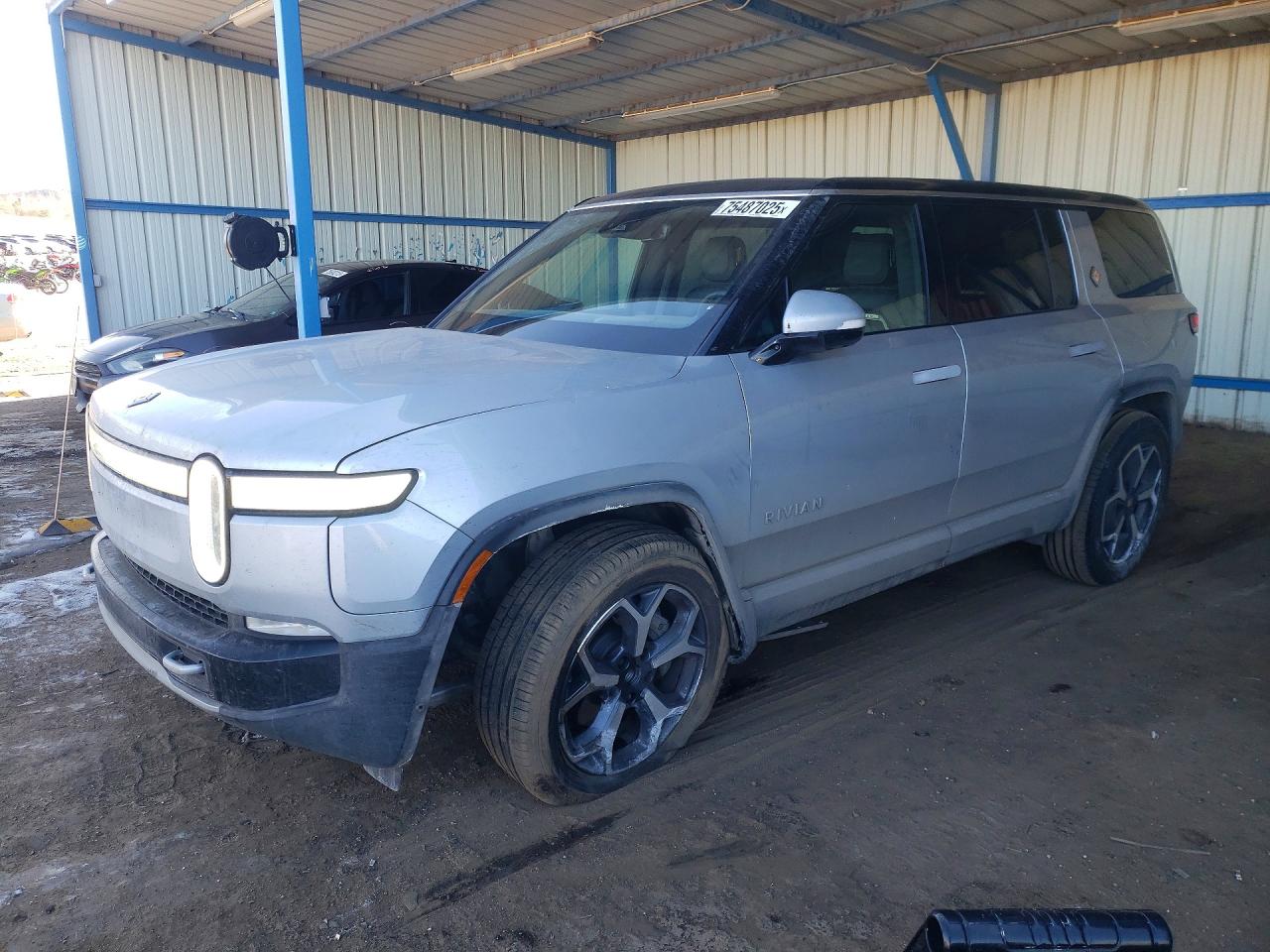 2024 Rivian R1S Adventure, VIN 7PDSGCBA6RN041687 — Undercarriage