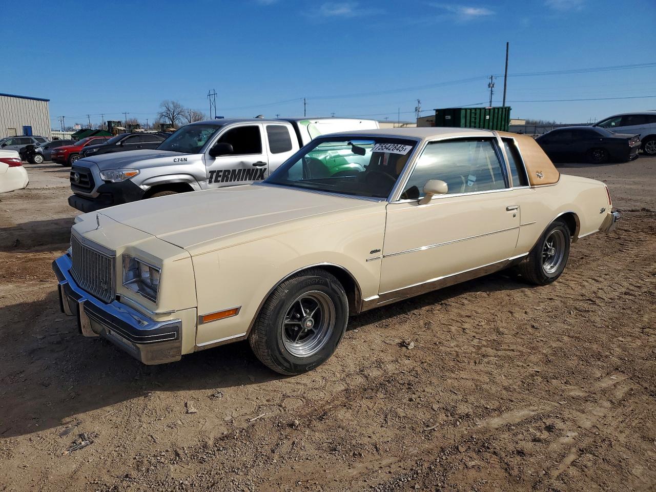1980 Buick Regal, VIN 4M47SAH213209 — Minor dents and scratches