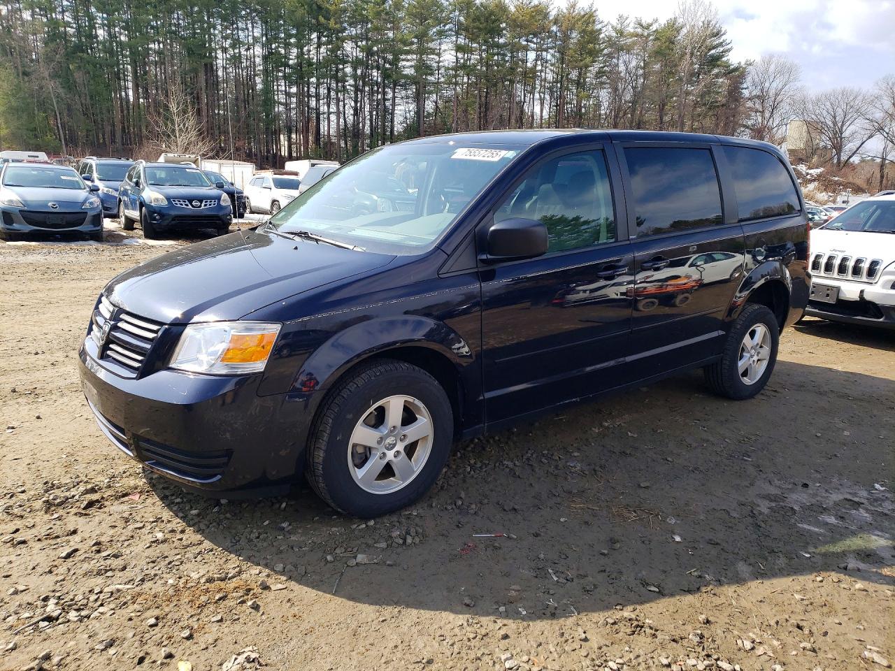 2010 Dodge Grand Caravan SE, VIN 2D4RN4DE3AR195043 — Minor dents and scratches