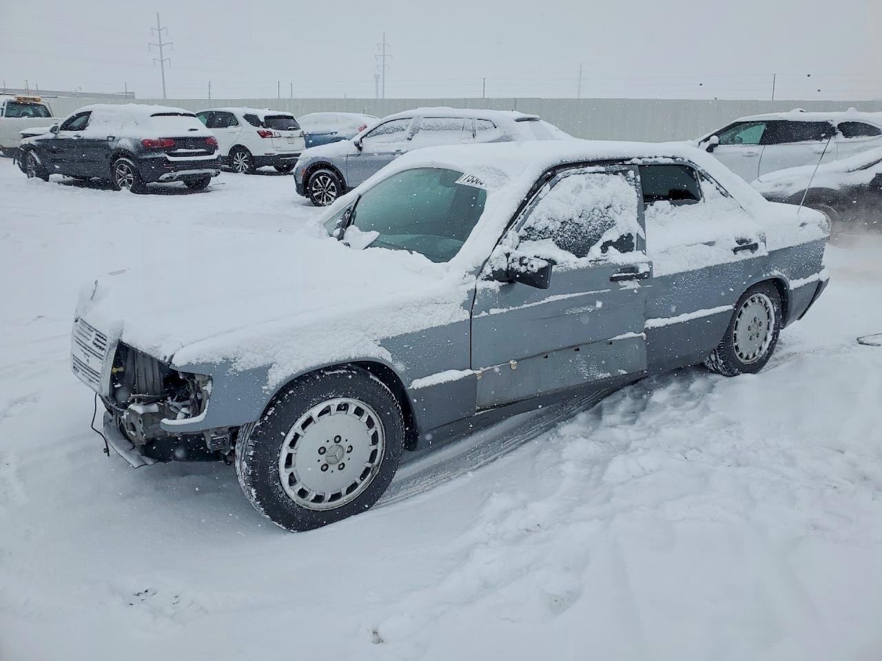 1993 Mercedes-Benz 190 E, VIN WDBDA28D8PG018179 — Front end