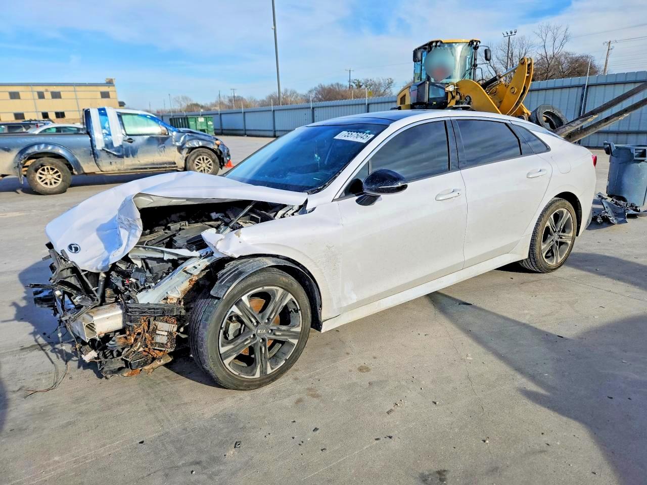2021 Kia K5 GT-Line, VIN 5XXG64J21MG008018 — Front end