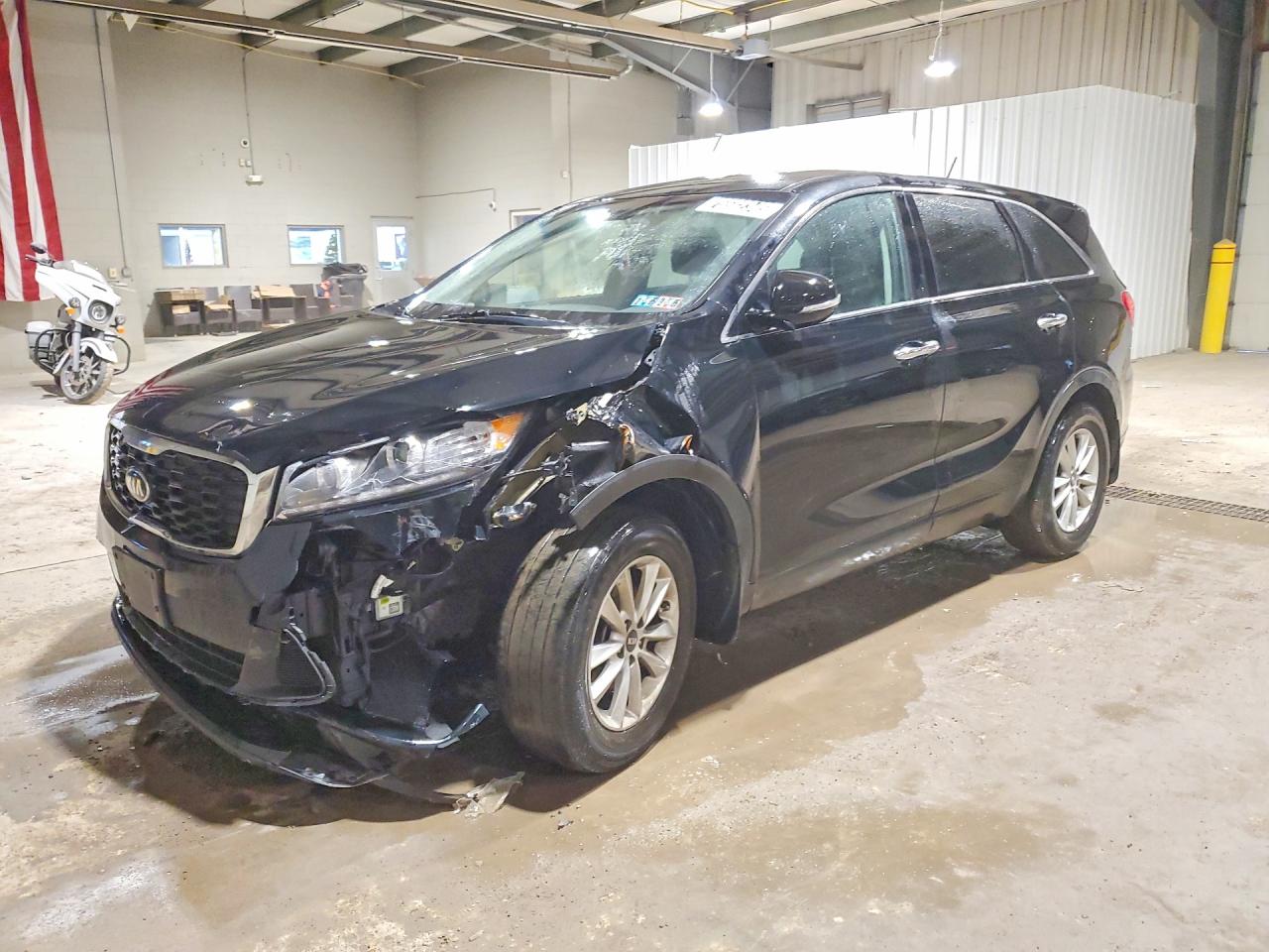2019 Kia Sorento LX, VIN 5XYPG4A3XKG511643 — Front end
