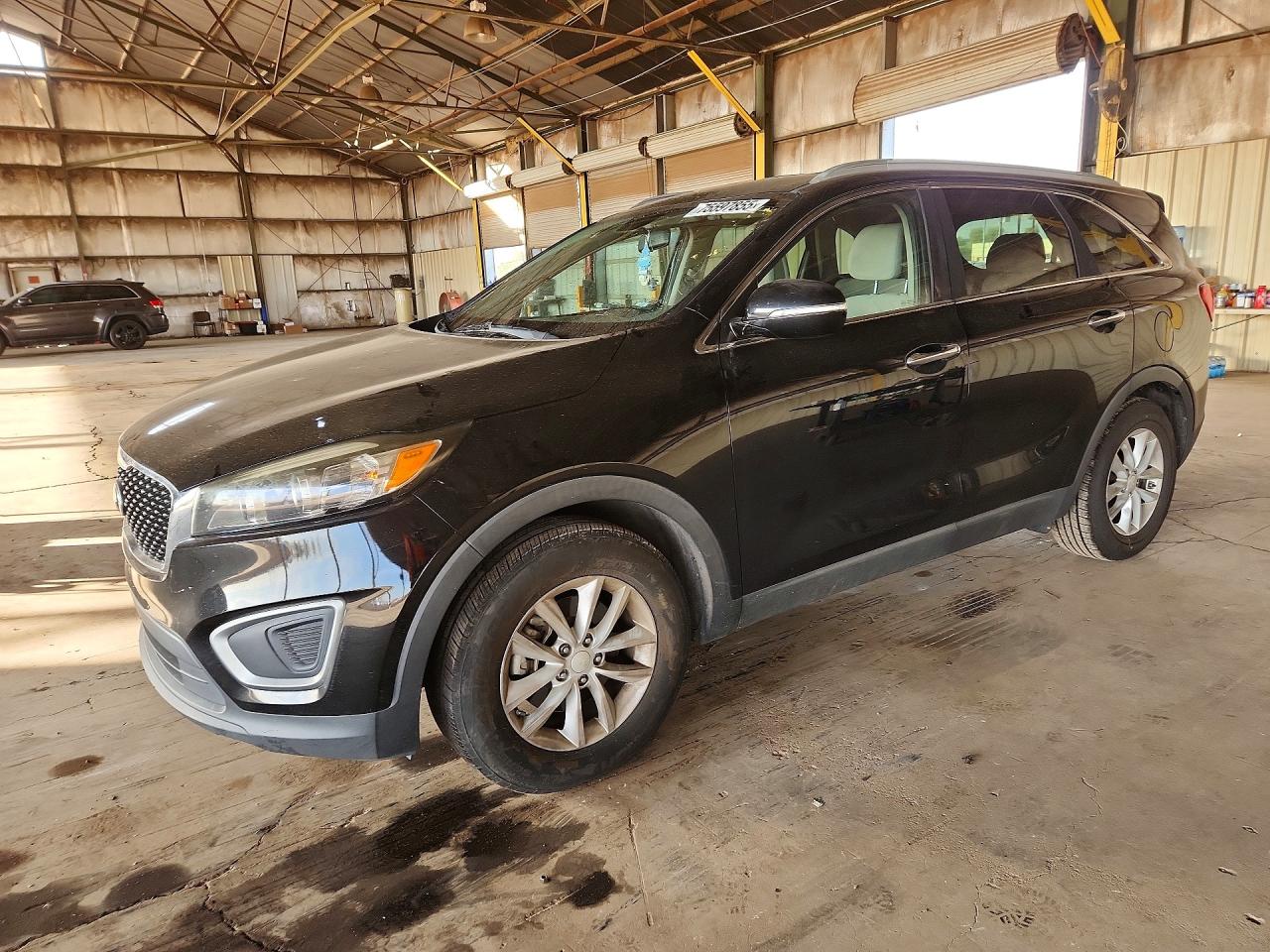 2016 Kia Sorento LX, VIN 5XYPG4A31GG043566 — Normal wear