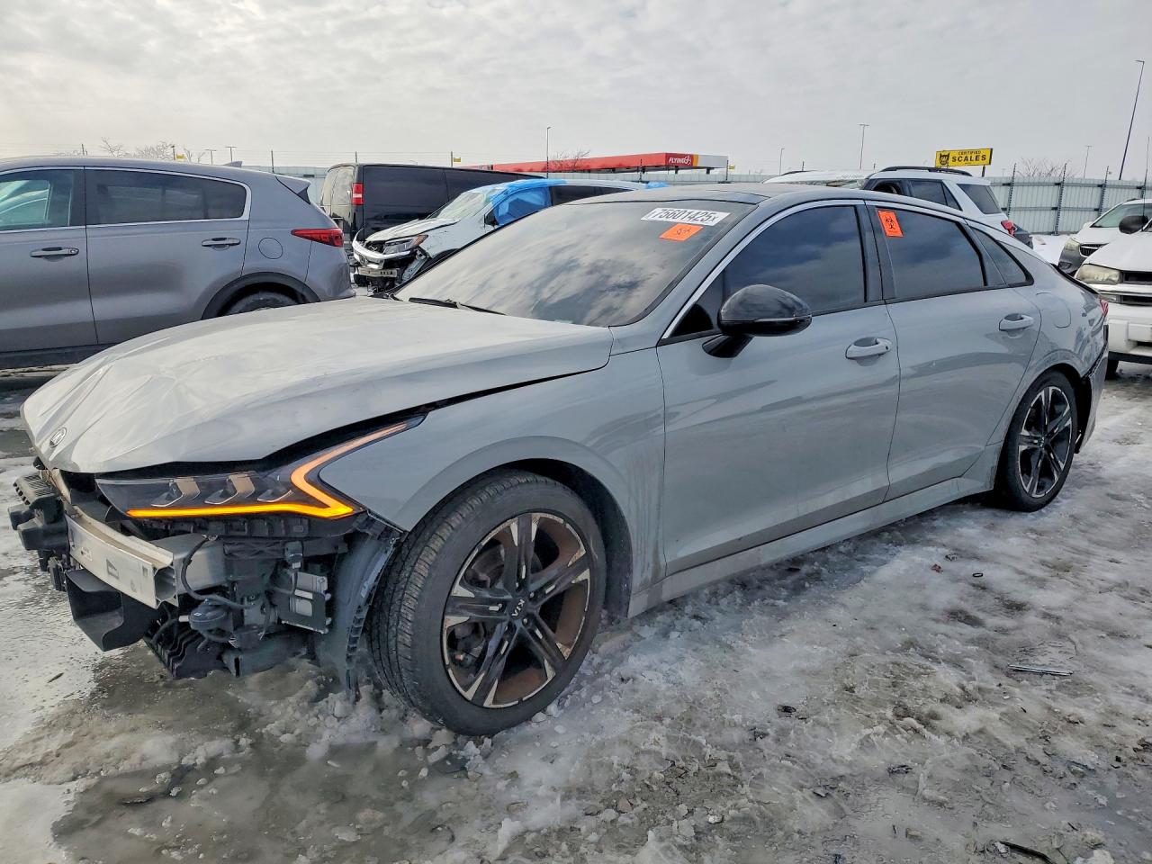 2021 Kia K5 GT-Line, VIN 5XXG64J24MG062980 — Front end