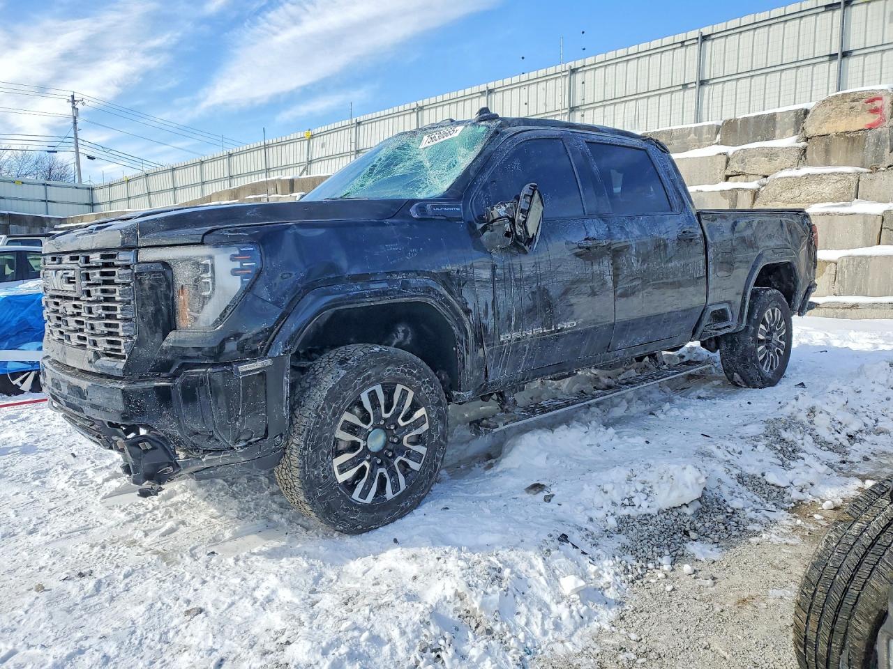 2025 GMC Sierra 2500HD Denali Ultimate, VIN 1GT4UXEY0SF185602 — Rollover