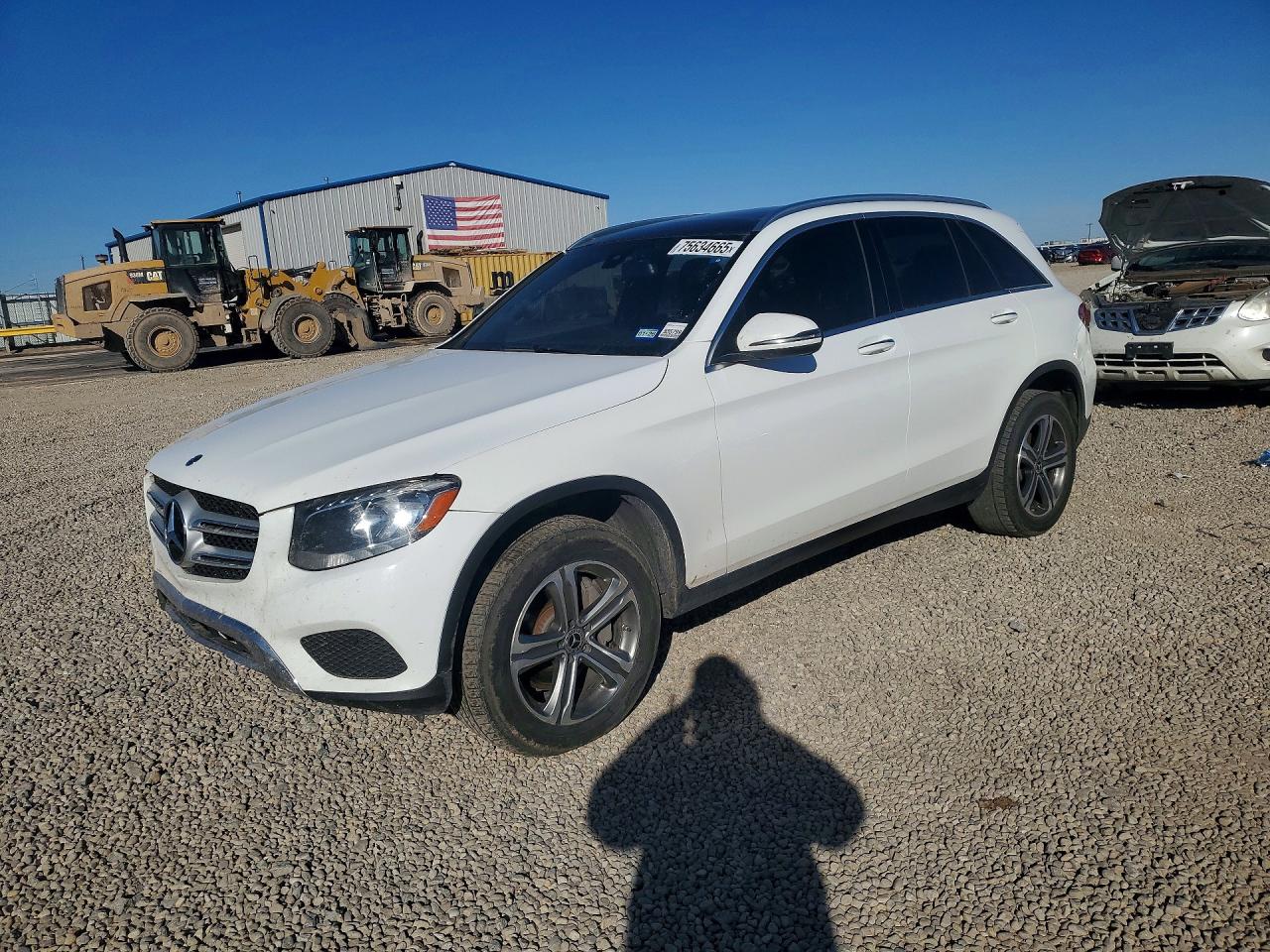 2019 Mercedes-Benz GLC 300, VIN WDC0G4JB3KV187558 — Minor dents and scratches