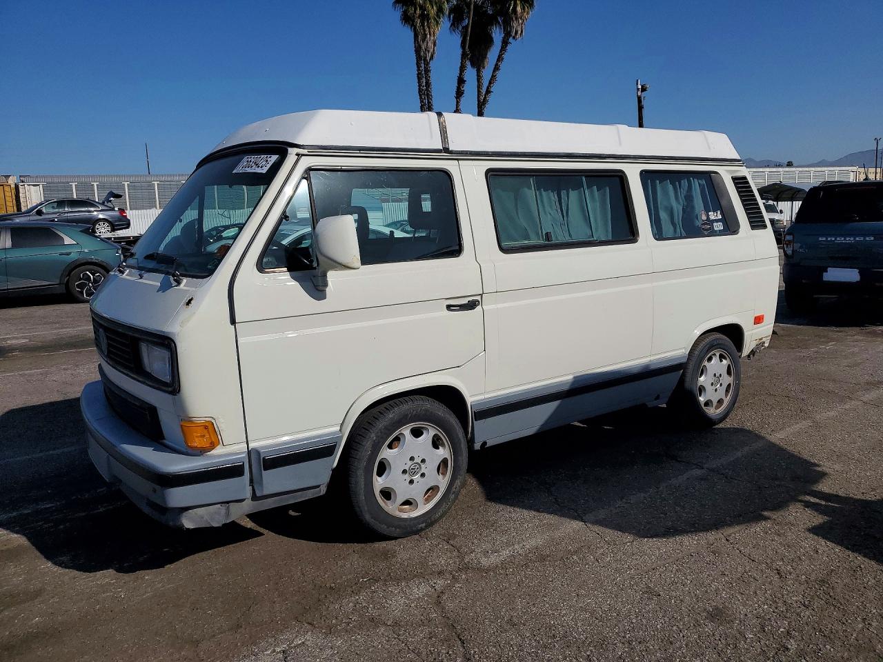 1991 Volkswagen Vanagon, VIN WV2TB0251MH002543 — Rear end