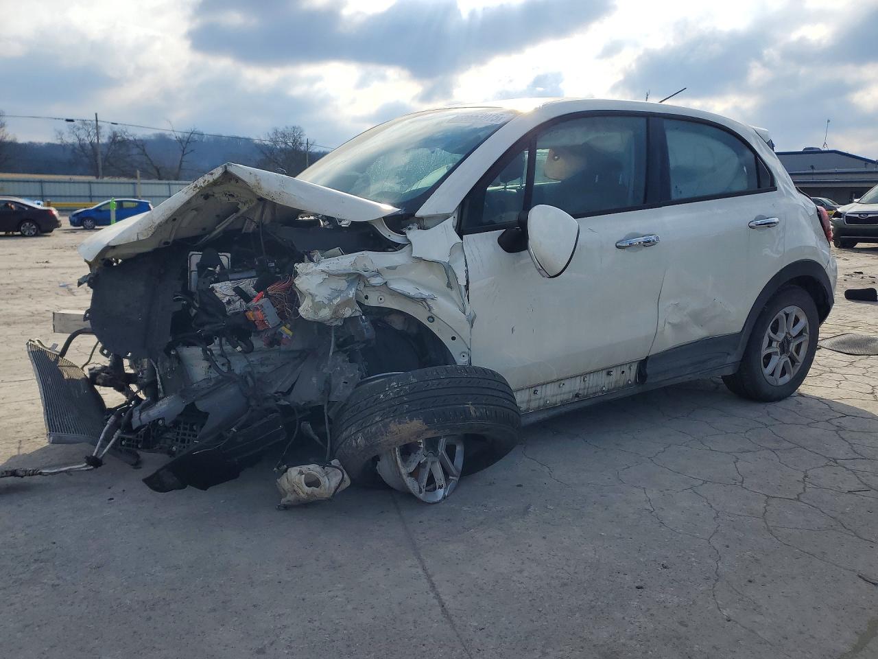 2017 FIAT 500X Pop, VIN ZFBCFXAB7HP611024 — Опрокидывание