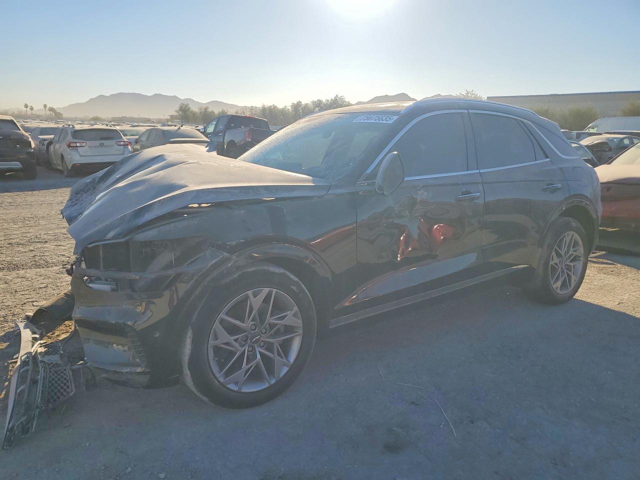 2022 Genesis GV70 2.5T, VIN KMUMADTB5NU047864 — Front end