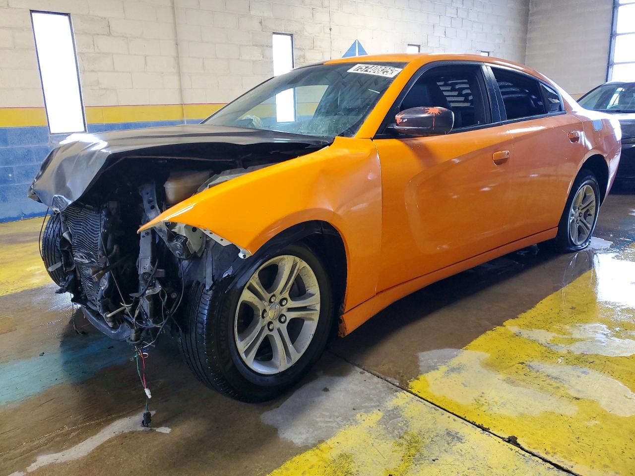 2019 Dodge Charger SXT, VIN 2C3CDXBG9KH753260 — Auction photo