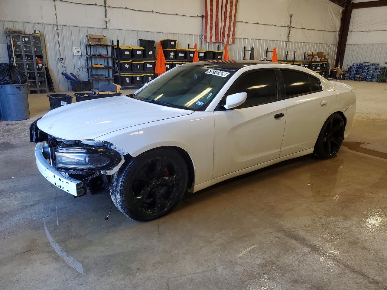 2015 Dodge Charger RT, VIN 2C3CDXCTXFH914832 — Front end