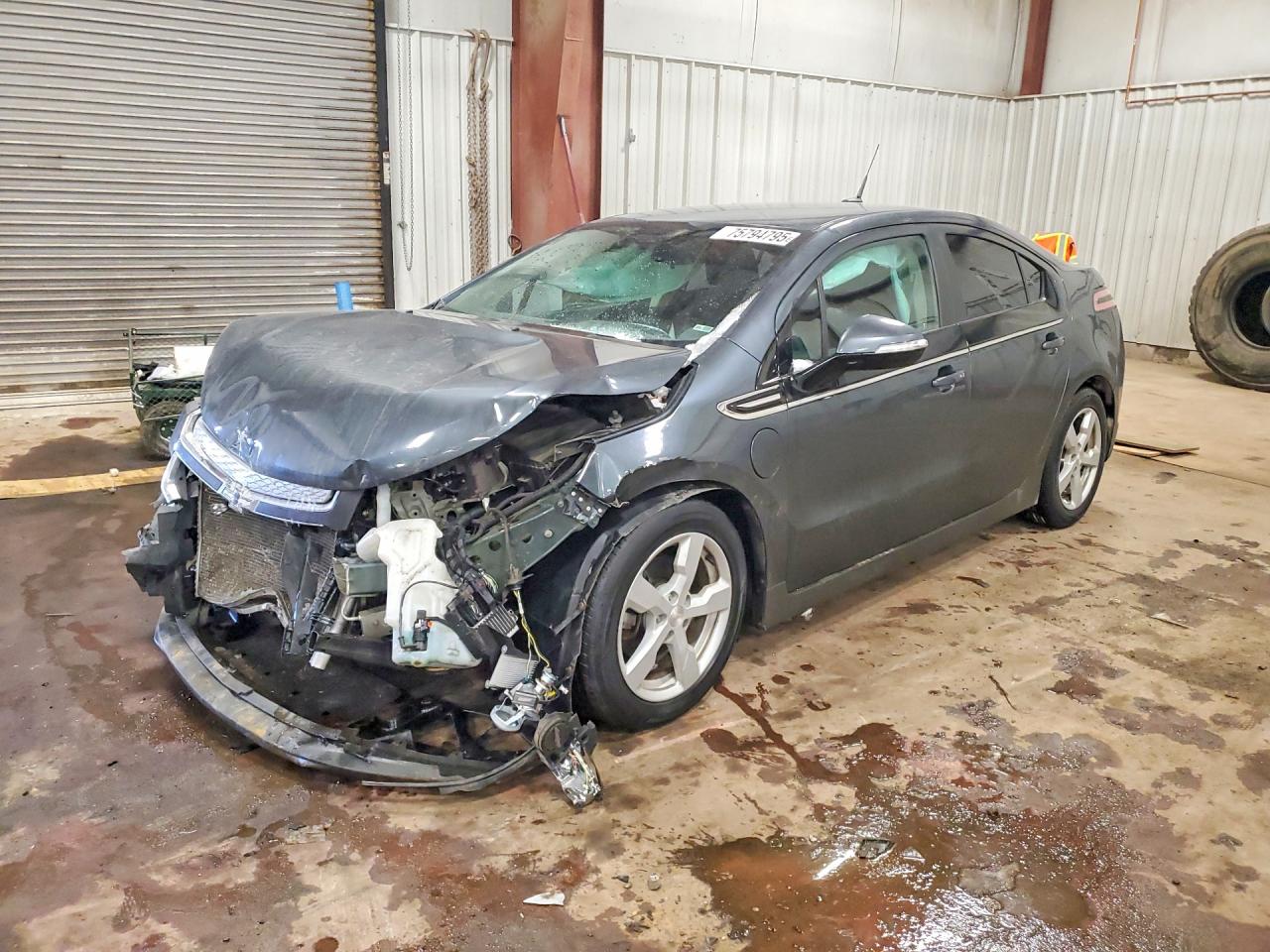 2013 Chevrolet Volt, VIN 1G1RA6E41DU143758 — Front end