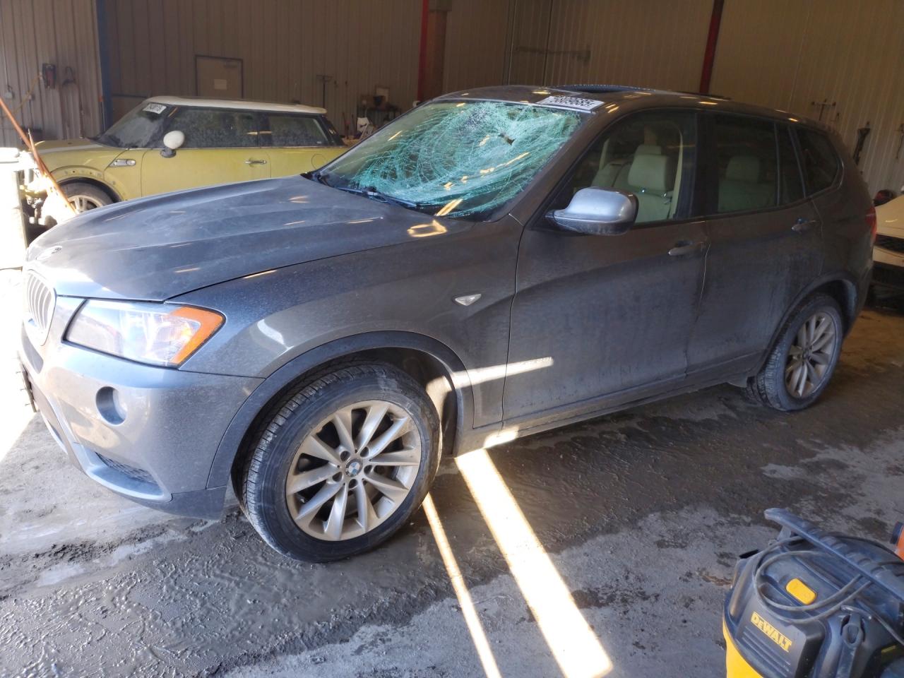 2013 BMW X3 xDrive28i, VIN 5UXWX9C58D0A15290 — Крыша