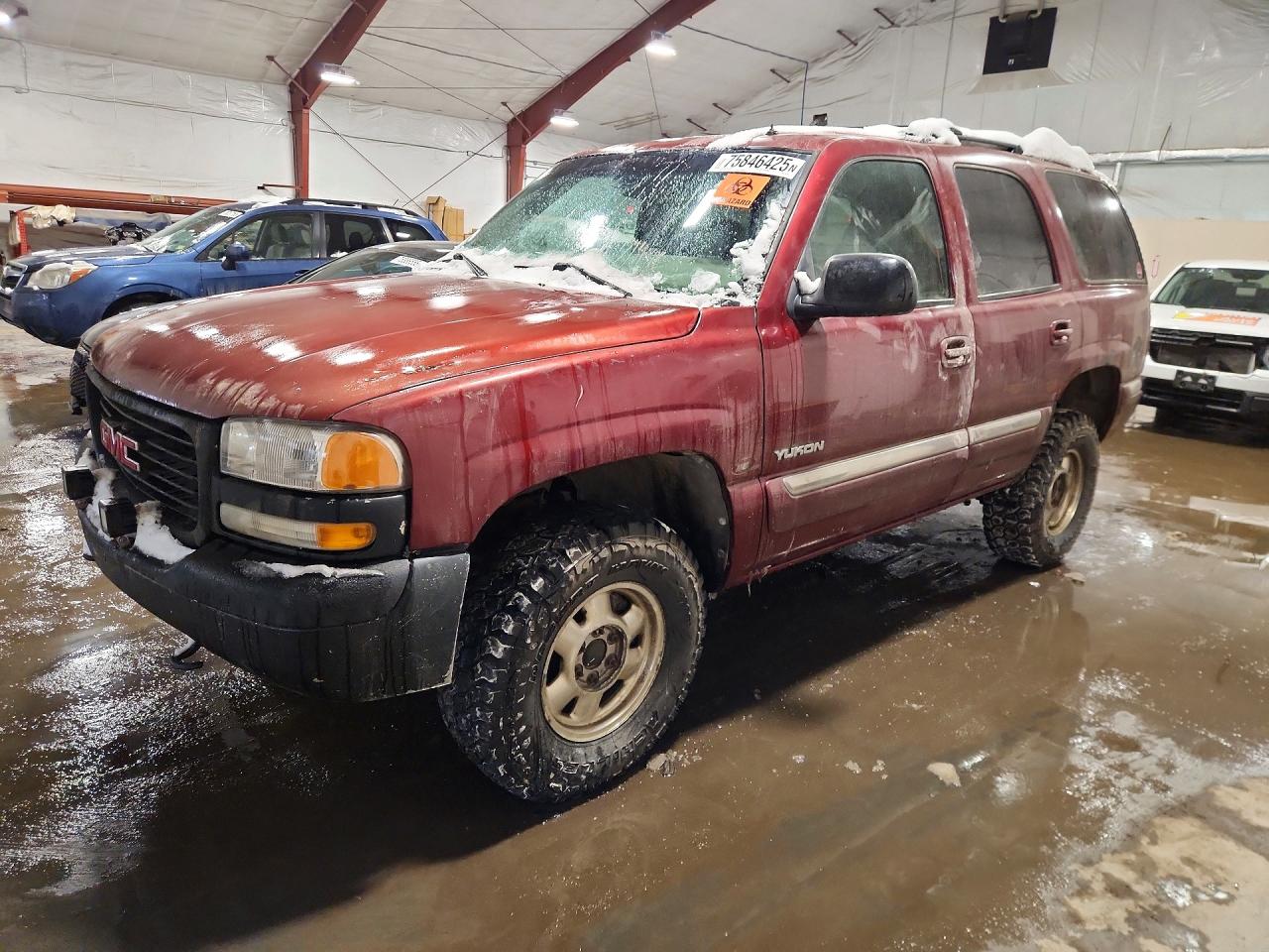 2002 GMC Yukon SLE, VIN 1GKEK13T72J161202 — Rear end