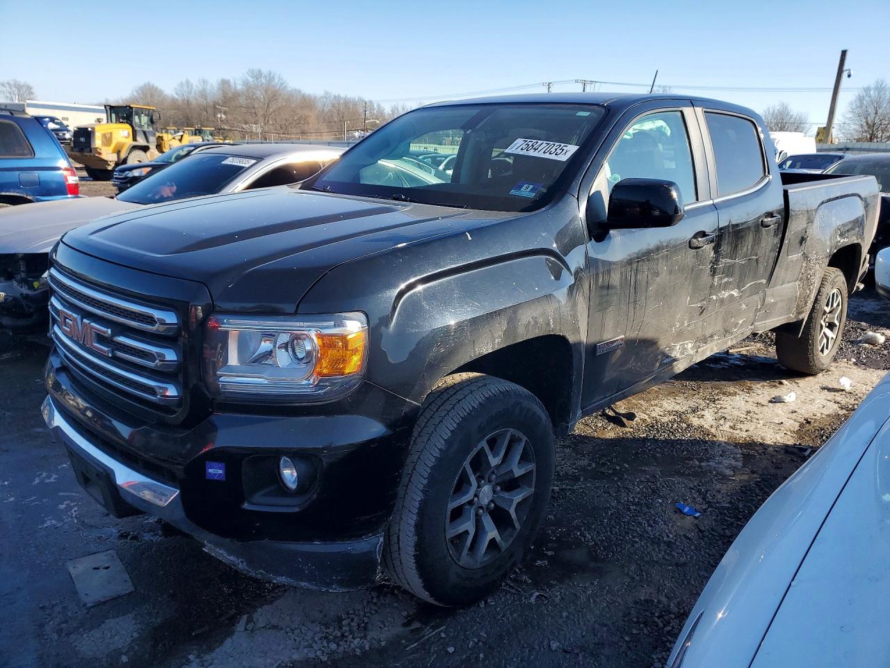 2015 GMC Canyon 2WD SLE, VIN 1GTG5BE32F1225179 — Side