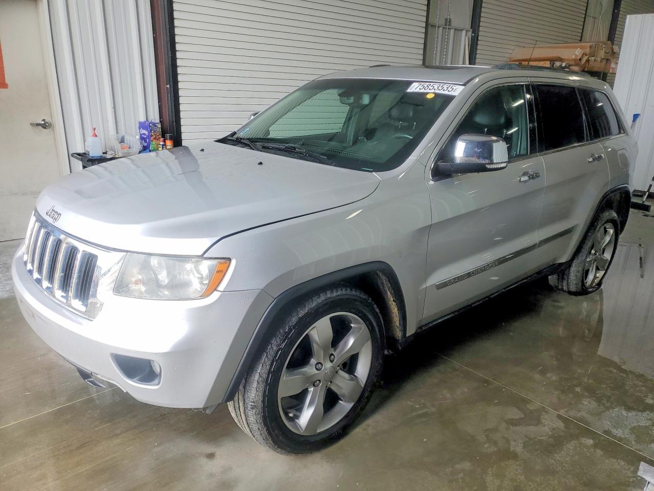 2011 Jeep Grand Cherokee Limited, VIN 1J4RS5GT8BC503897 — Front end