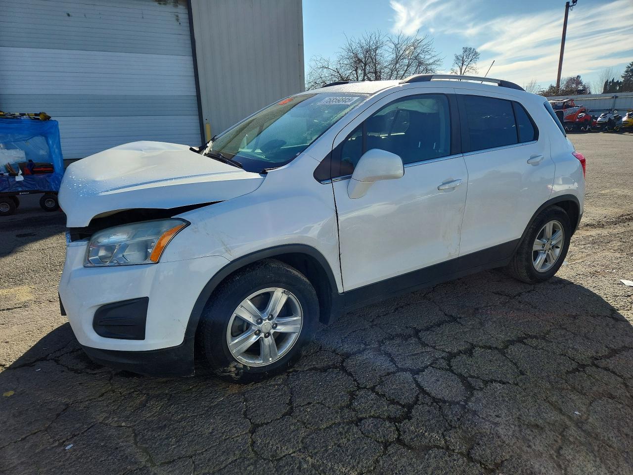 2016 Chevrolet Trax LT, VIN 3GNCJLSB0GL126924 — Front end