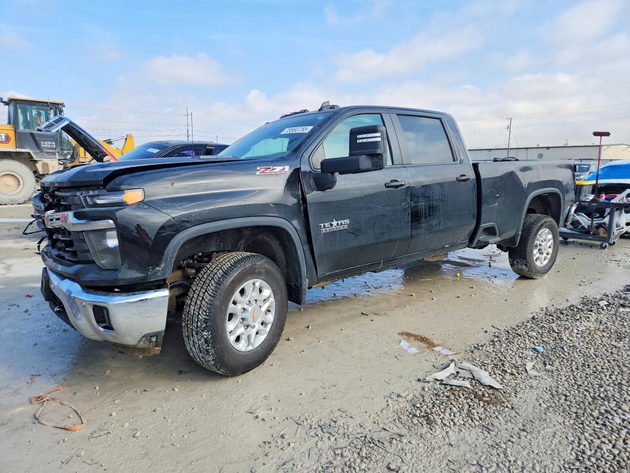 2025 Chevrolet Silverado 3500HD LT, VIN 1GC4KTEY2SF188807 — Front end