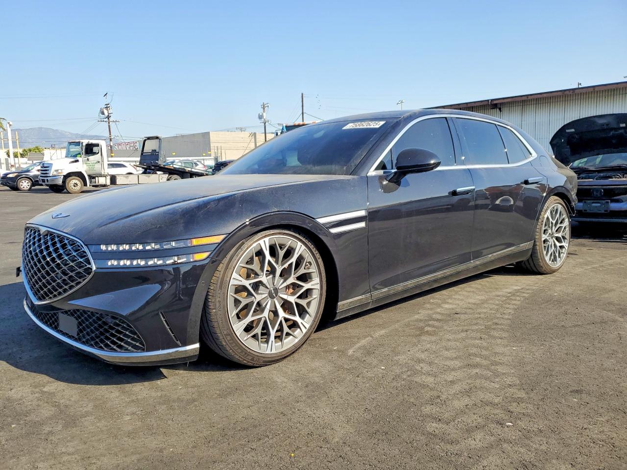 2025 Genesis G90 e-SC, VIN KMTFC4SD6SU049774 — Зад