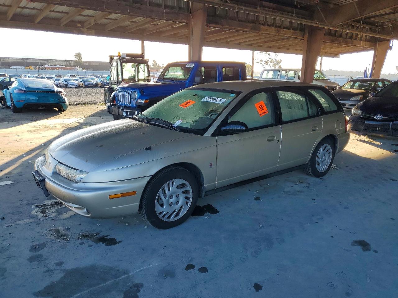 1999 Saturn SW, VIN 1G8ZK8275XZ289211 — Бок