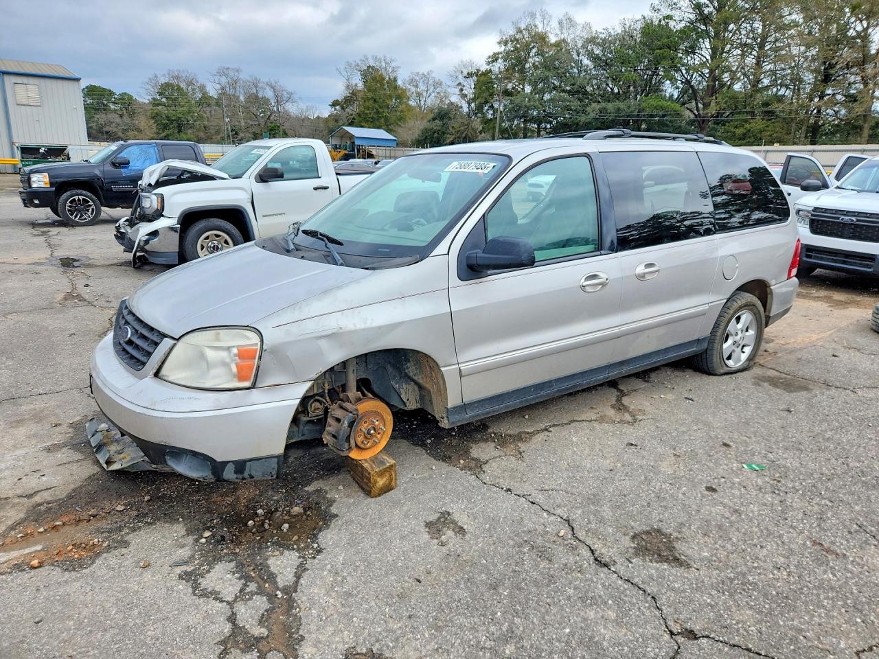 2005 Ford Freestar SES, VIN 2FMZA57625BA72623 — Rollover